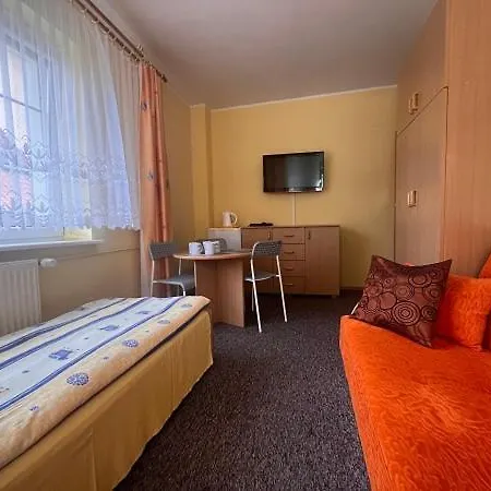 Dom Zulawski بيت ضيافة كرينيتا مورسكا