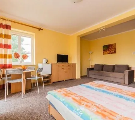 Dom Zulawski 3* كرينيتا مورسكا